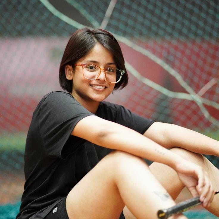 Noah Kapoor, Client Relations Director, discussing corporate gifting strategy with business clients